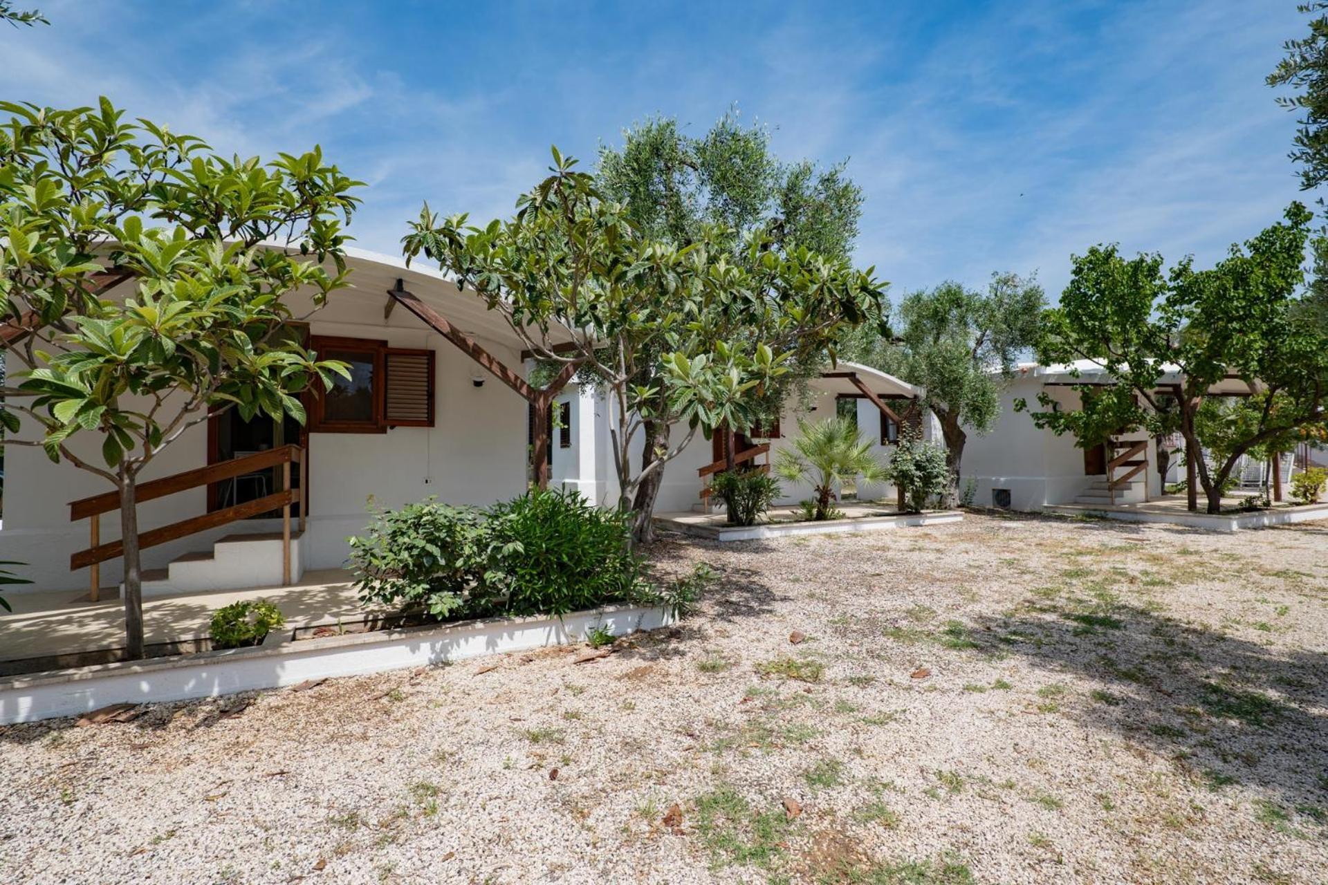 Residence Lido Dei Pini Mattinata Exterior photo
